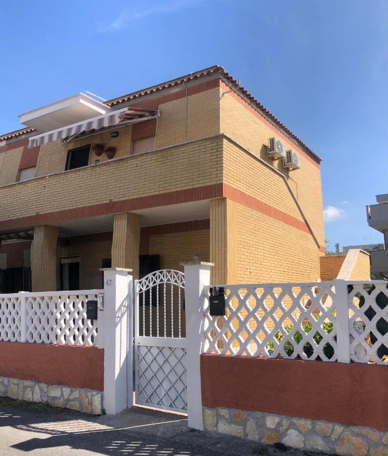 Sea Breeze House Apartment Fiumicino Exterior photo